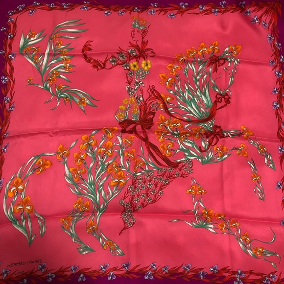 Hermès Scarf Vintage 70CM